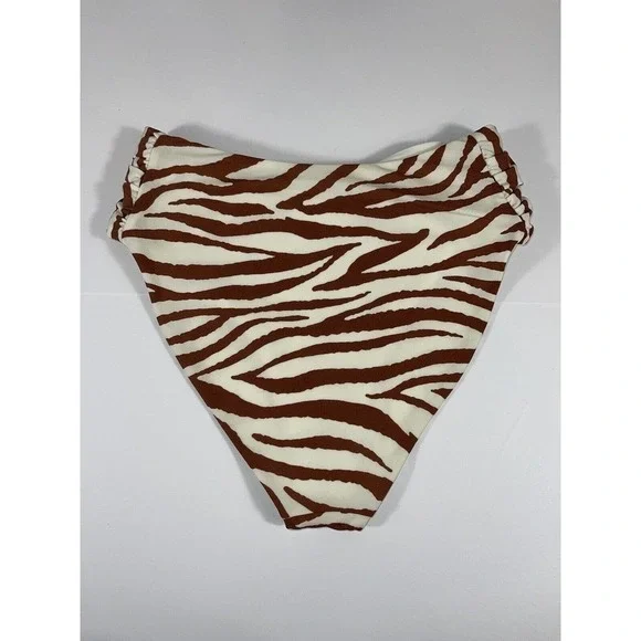 Veronica Beard Azoia Tie Front Bikini Bottoms and Dyer Tiger Stripe Bikini Top - Picture 5 of 12